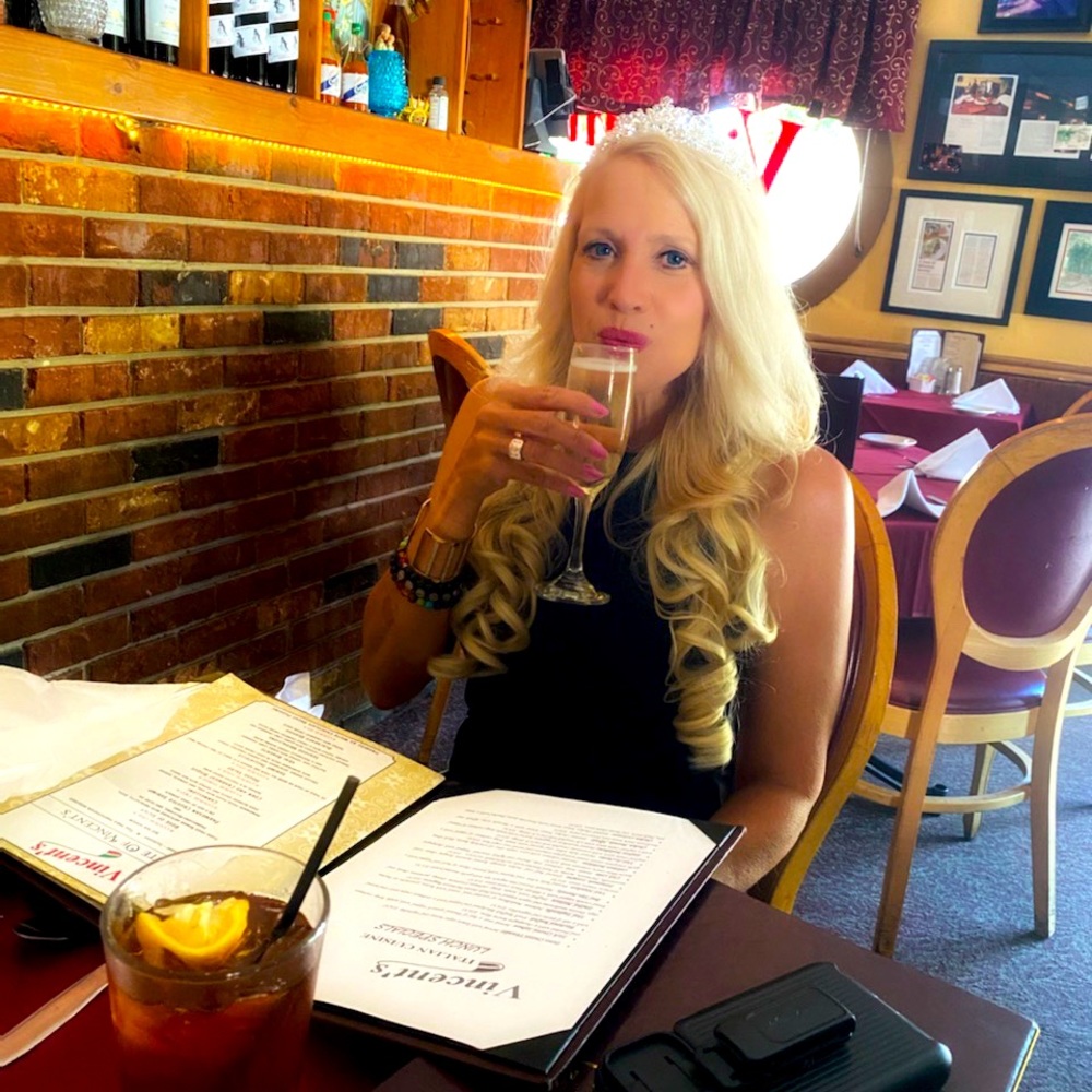 Meet your Posher, Stephanie